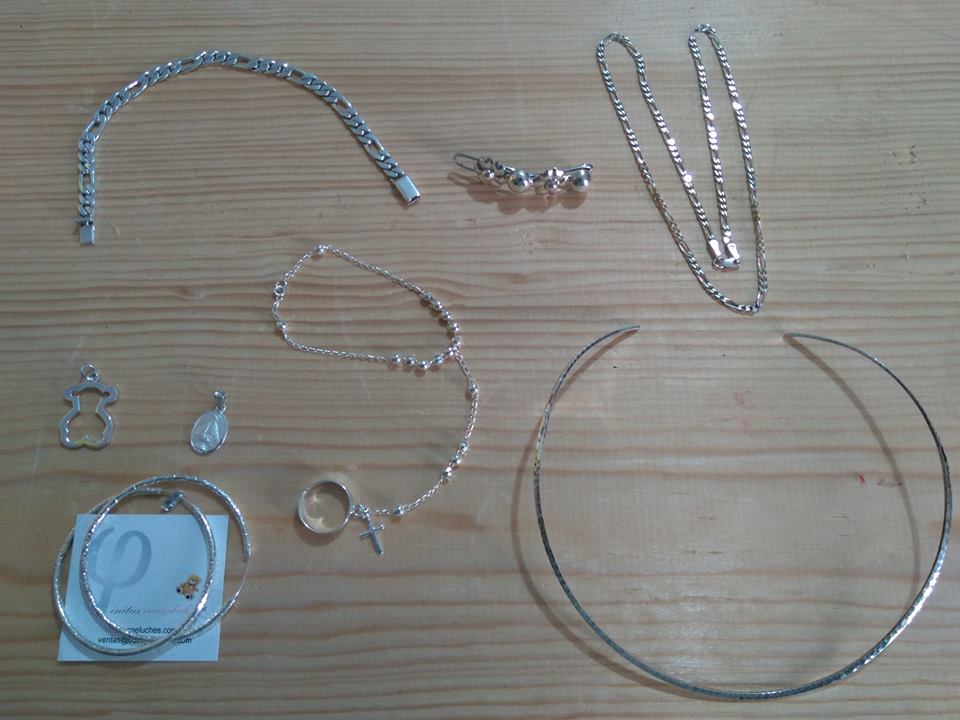 Diversos accesorios de joyeria de plata 925.